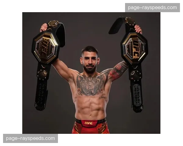 伊斯兰姆·马哈切夫因脚踝手术退出UFC 301卫冕战，托普里亚临时顶替